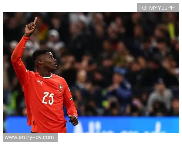 努诺门德斯社交媒体庆祝喜讯荣获年度第六冠荣耀归来